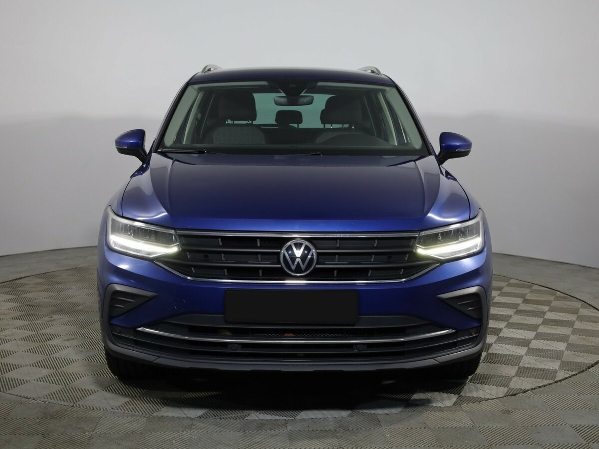 Volkswagen Tiguan с пробегом — 2021 год. Фото: #1
