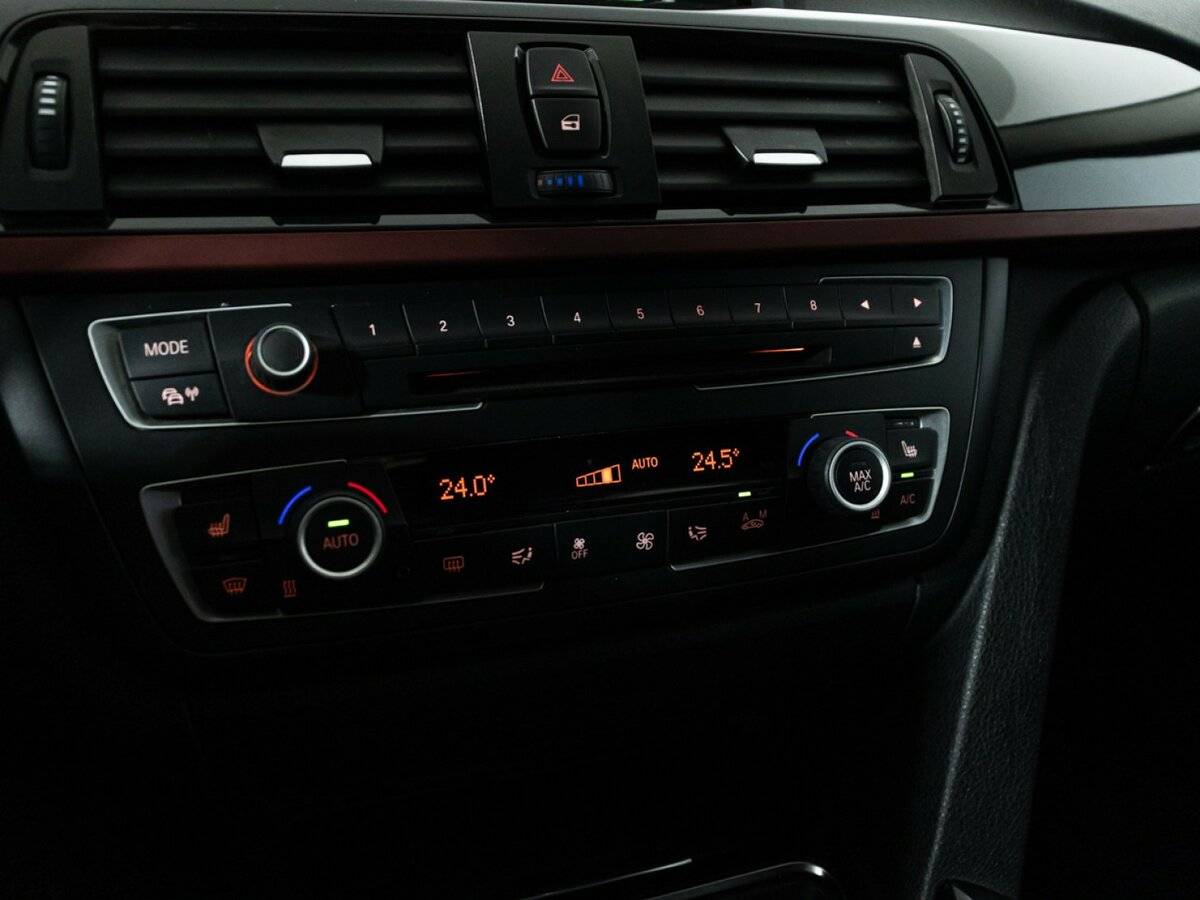 BMW 3 серии с пробегом — 2013 год. Фото: #14