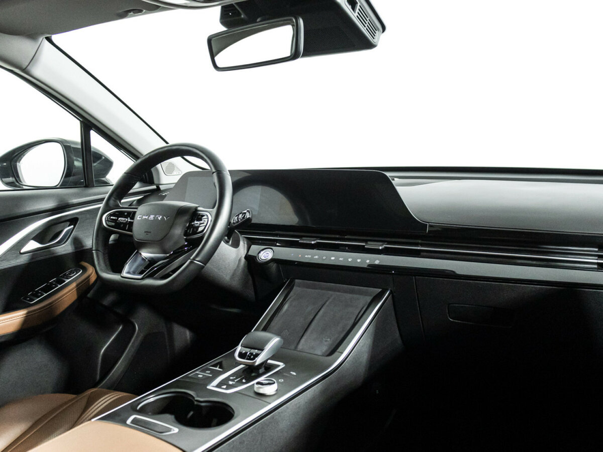 OMODA C5 с пробегом — 2022 год. Фото: #8