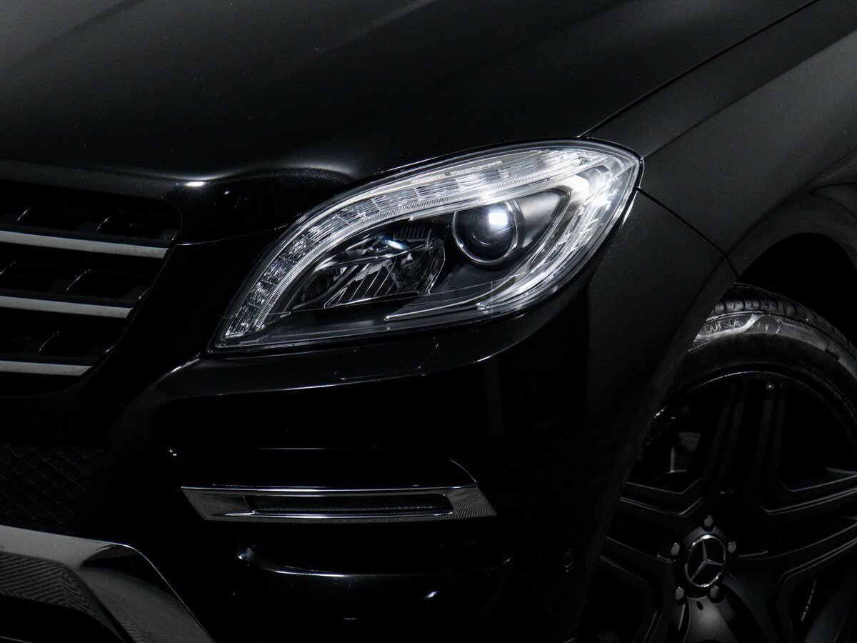 Mercedes-Benz M-Класс с пробегом — 2015 год. Фото: #12