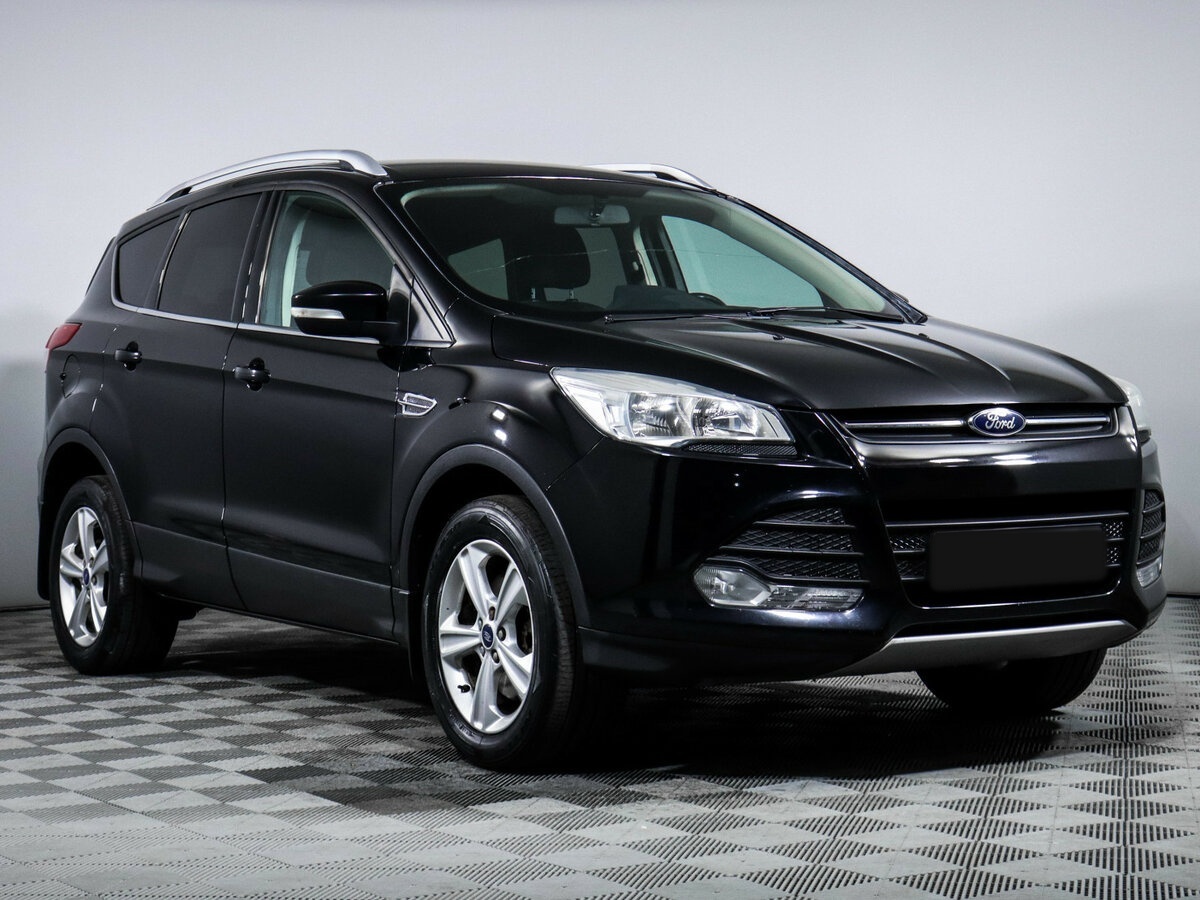Ford Kuga с пробегом — 2014 год. Фото: #2