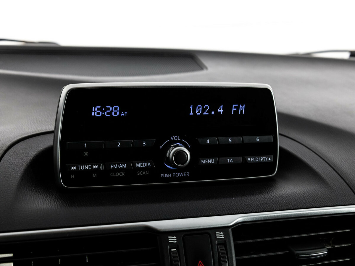 Mazda 3 с пробегом — 2013 год. Фото: #11