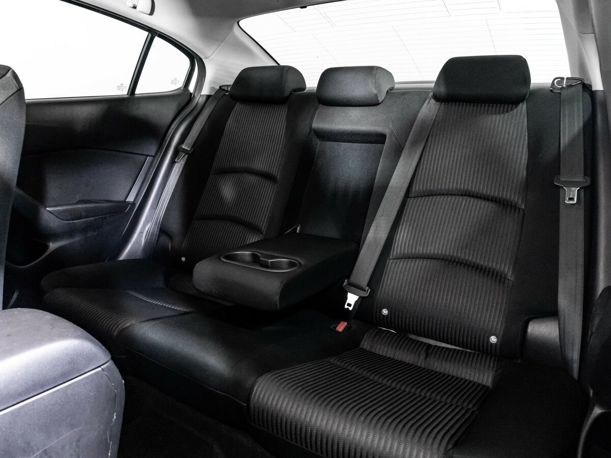 Mazda 3 с пробегом — 2013 год. Фото: #13