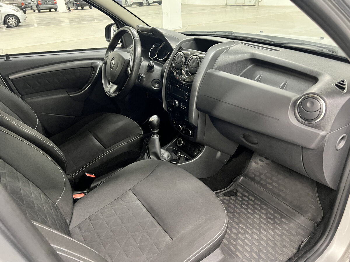 Renault Duster с пробегом — 2017 год. Фото: #10