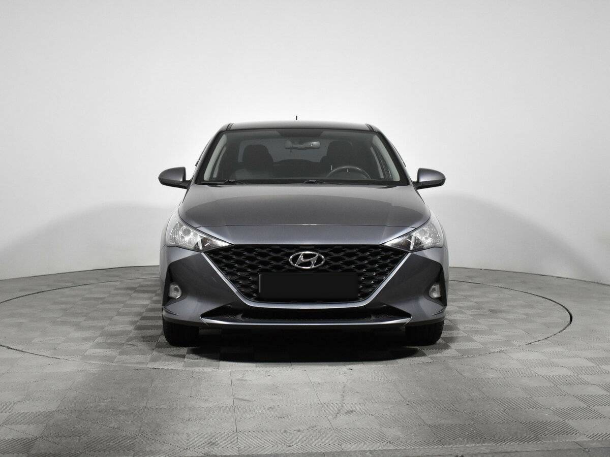 Hyundai Solaris с пробегом — 2021 год. Фото: #1