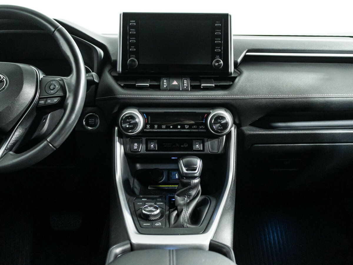 Toyota RAV4 с пробегом — 2020 год. Фото: #13