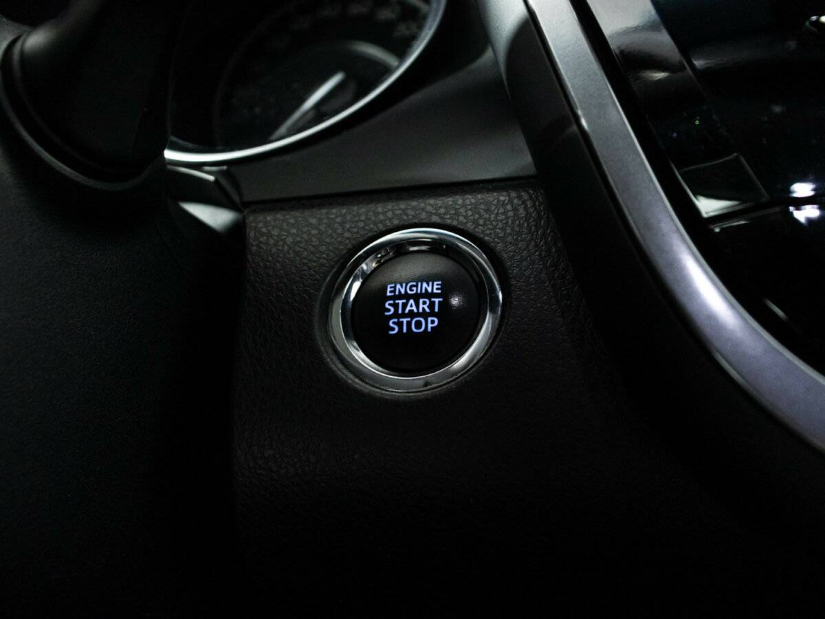 Toyota Camry с пробегом — 2019 год. Фото: #15