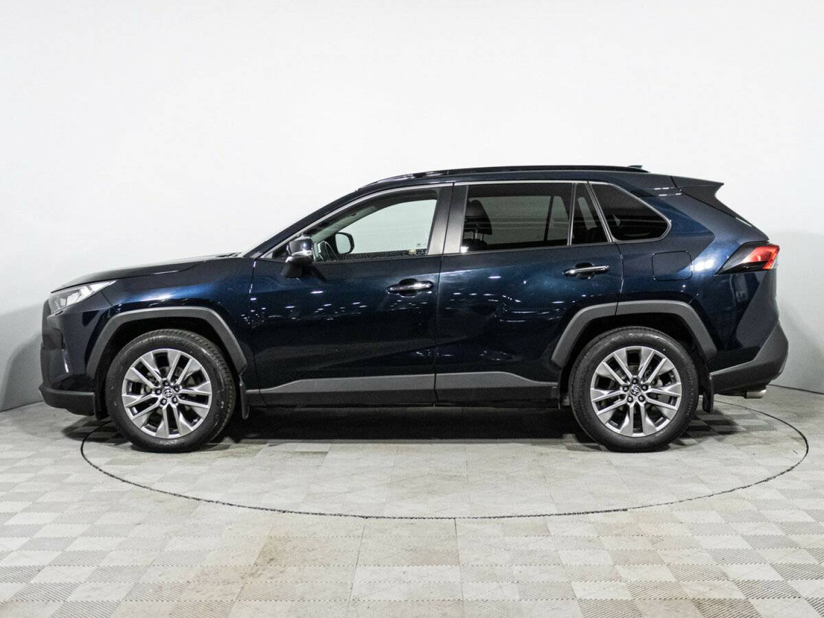 Toyota RAV4 с пробегом — 2019 год. Фото: #7