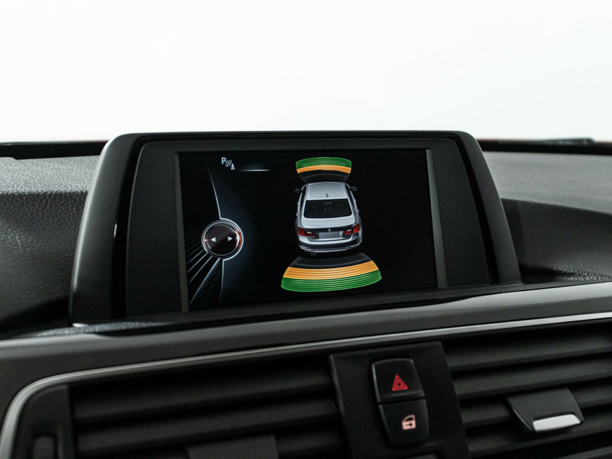 BMW 3 серии с пробегом — 2016 год. Фото: #17