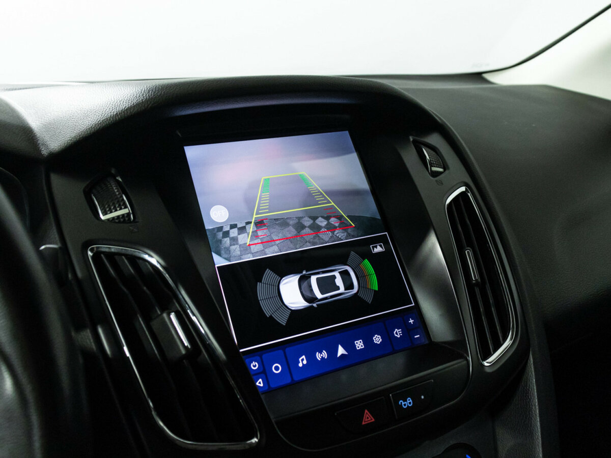 Ford Focus с пробегом — 2012 год. Фото: #13