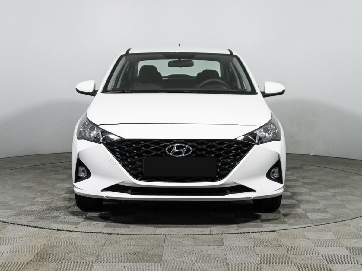 Hyundai Solaris с пробегом — 2022 год. Фото: #1