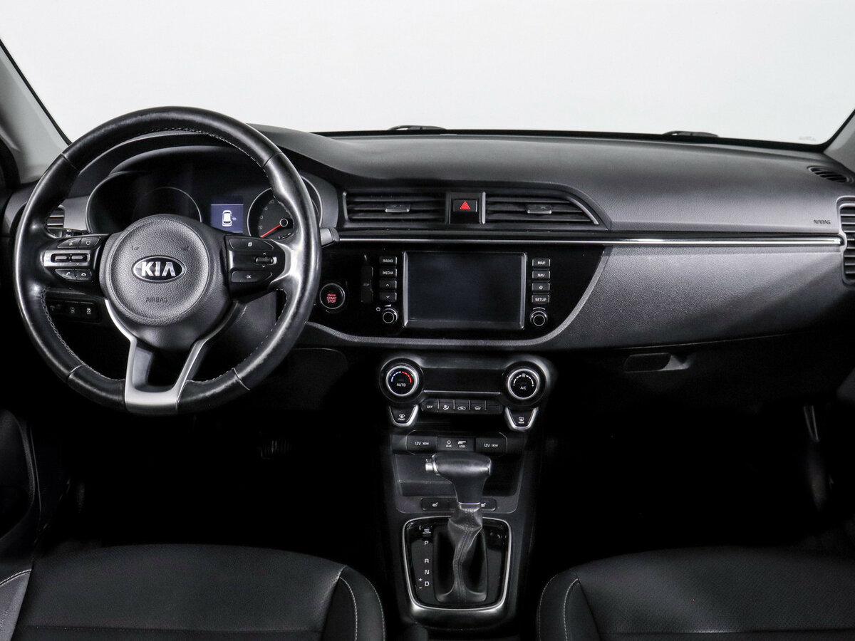 Kia Rio с пробегом — 2017 год. Фото: #9