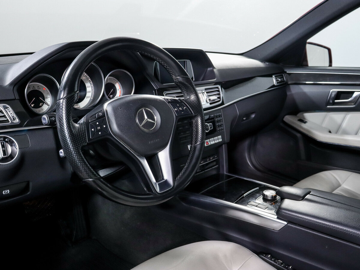 Mercedes-Benz E-Класс с пробегом — 2014 год. Фото: #11