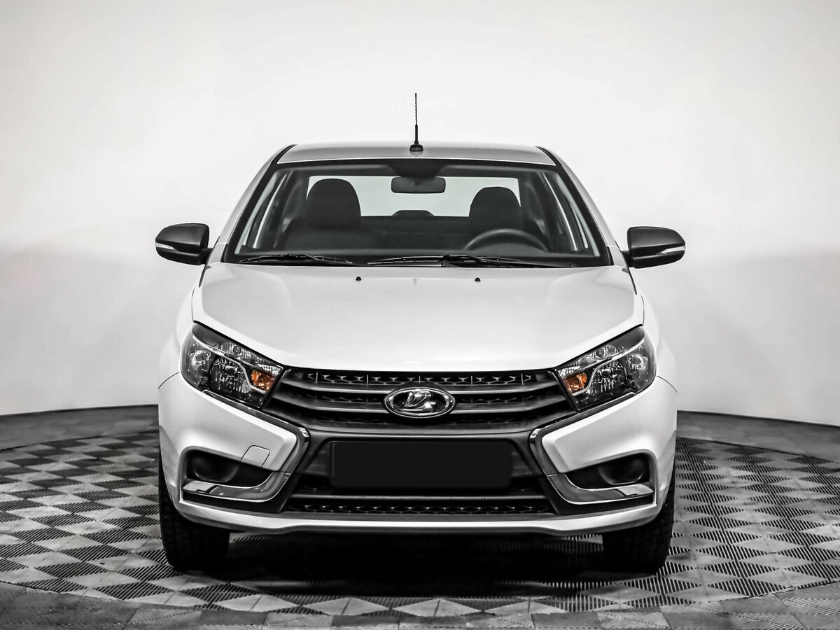Lada (ВАЗ) Vesta с пробегом — 2018 год. Фото: #1