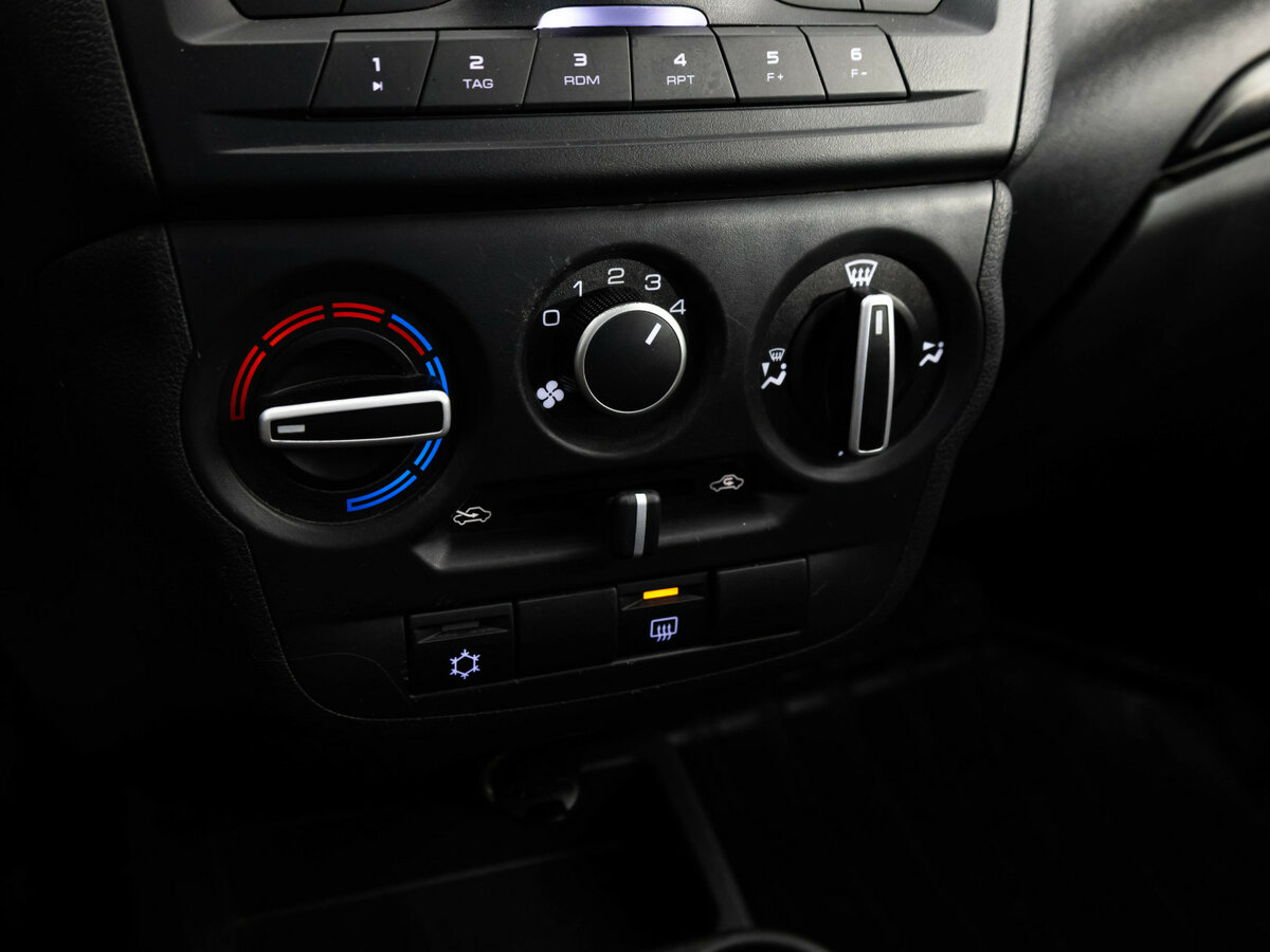 Lada (ВАЗ) Granta с пробегом — 2023 год. Фото: #10