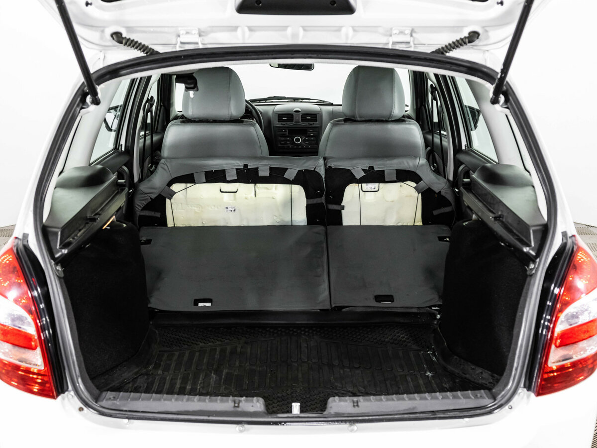 Lada (ВАЗ) Granta с пробегом — 2023 год. Фото: #14