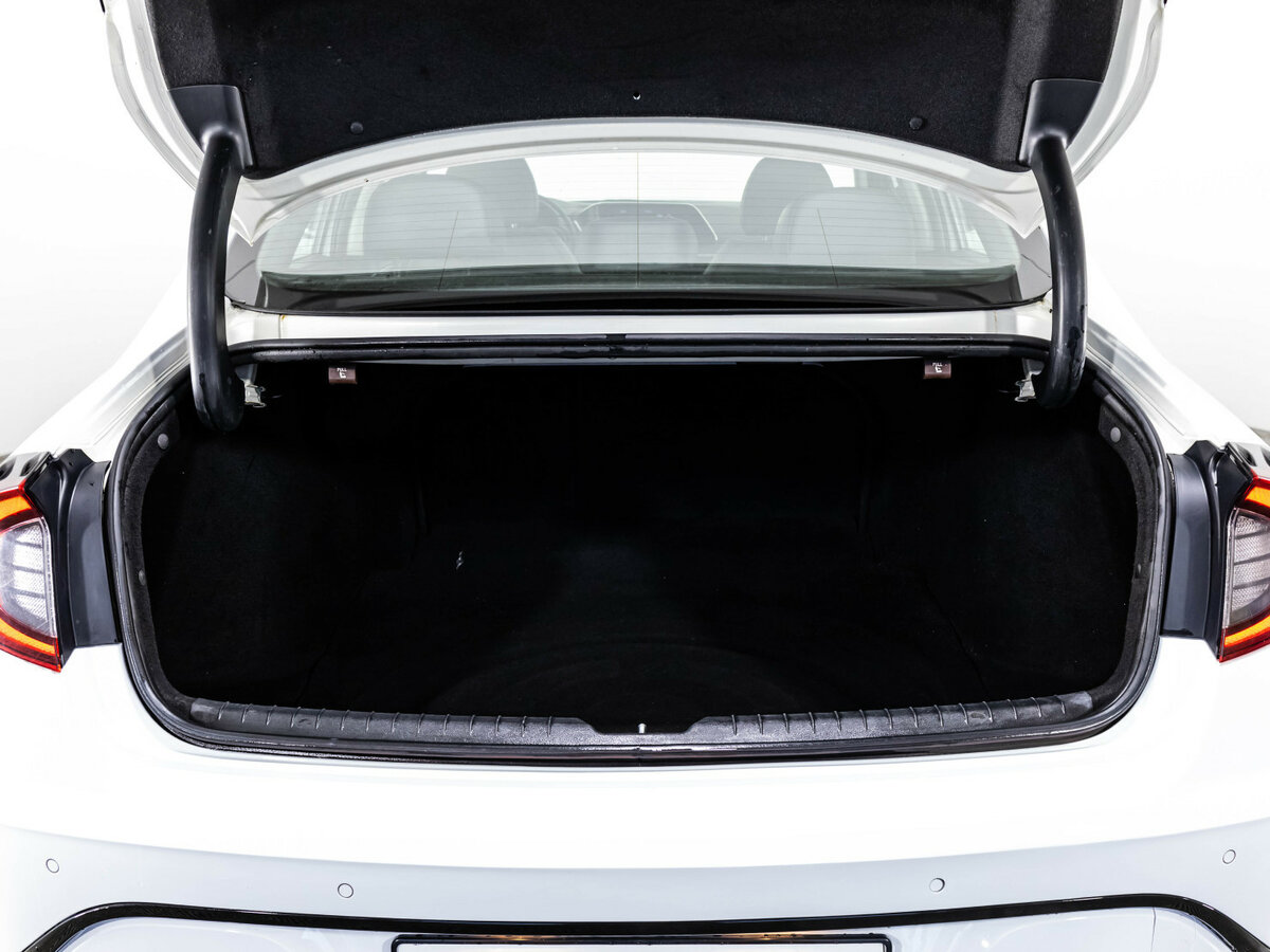 Hyundai Sonata с пробегом — 2020 год. Фото: #16