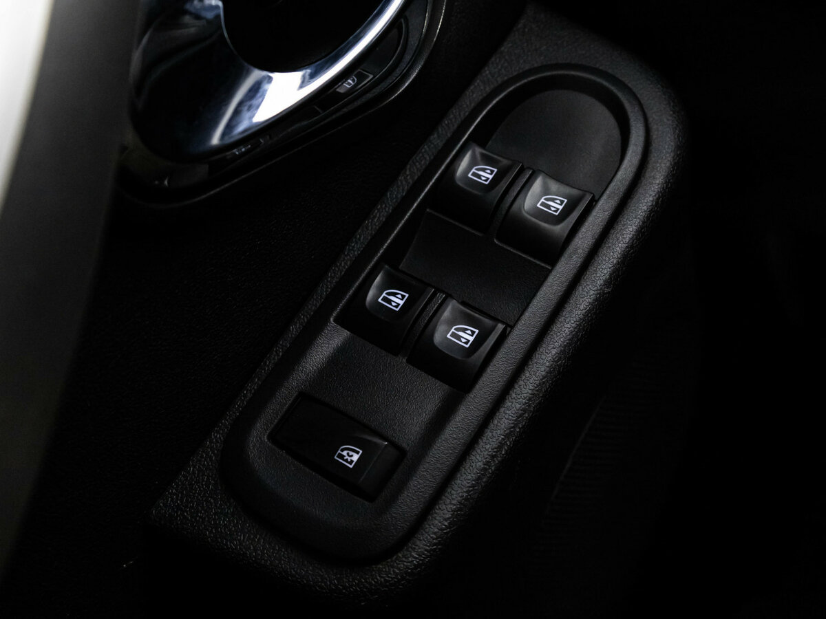 Nissan Terrano с пробегом — 2019 год. Фото: #13