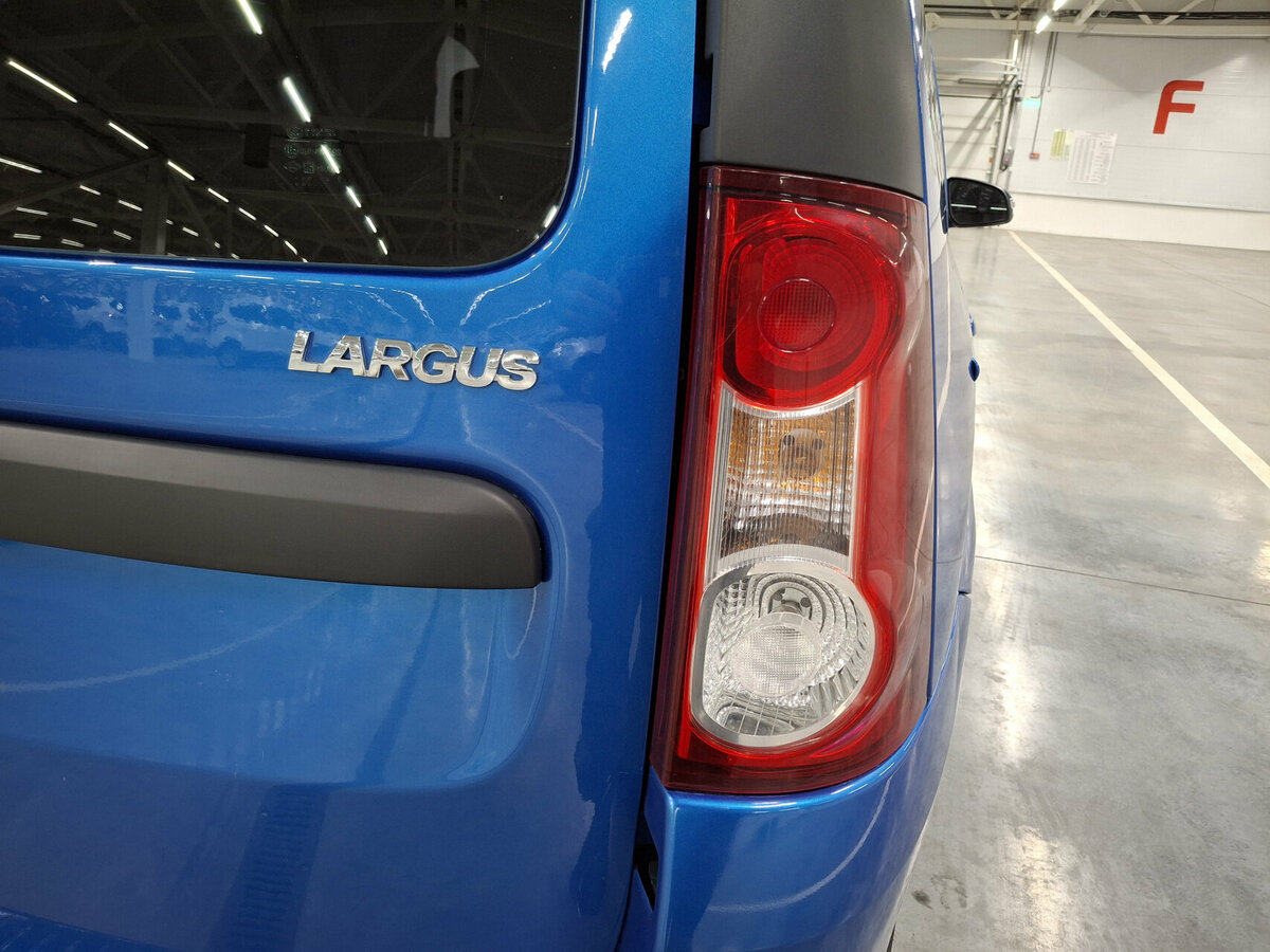 Lada (ВАЗ) Largus с пробегом — 2021 год. Фото: #8
