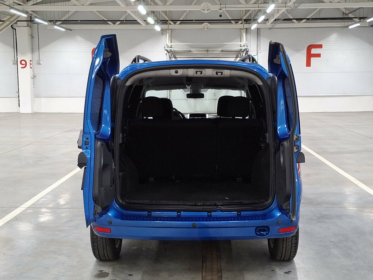 Lada (ВАЗ) Largus с пробегом — 2021 год. Фото: #9