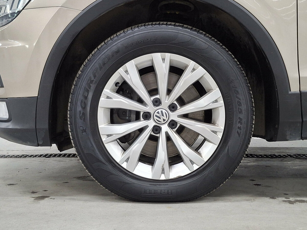 Volkswagen Tiguan с пробегом — 2017 год. Фото: #17