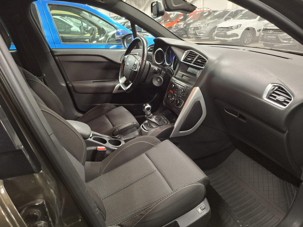 Citroen DS4 с пробегом — 2012 год. Фото: #10