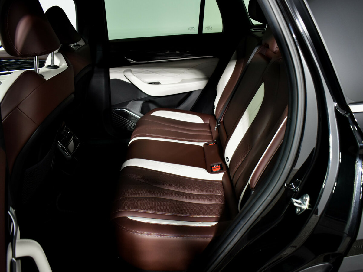 Geely Monjaro с пробегом — 2023 год. Фото: #8