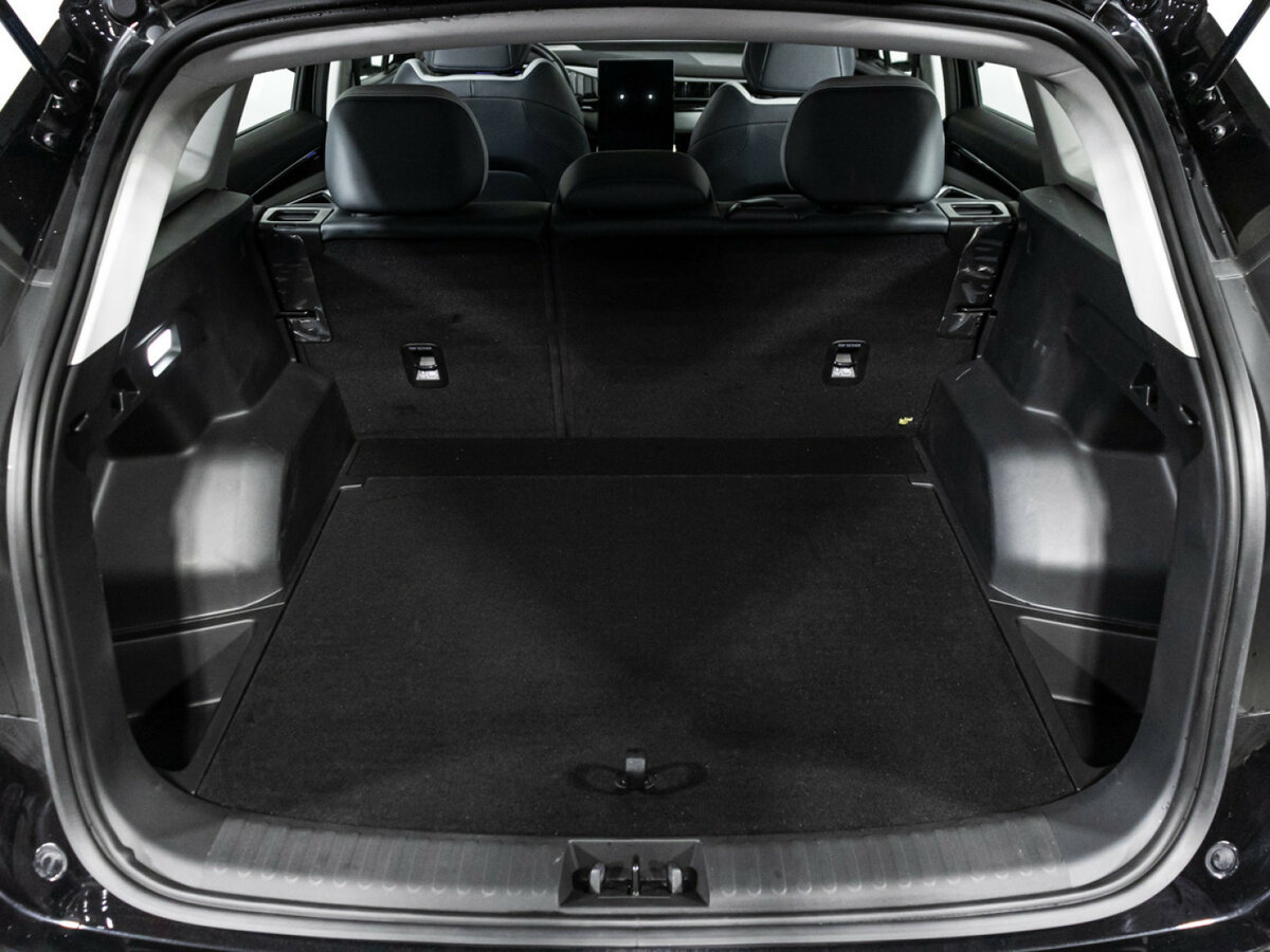 Geely Atlas с пробегом — 2023 год. Фото: #18