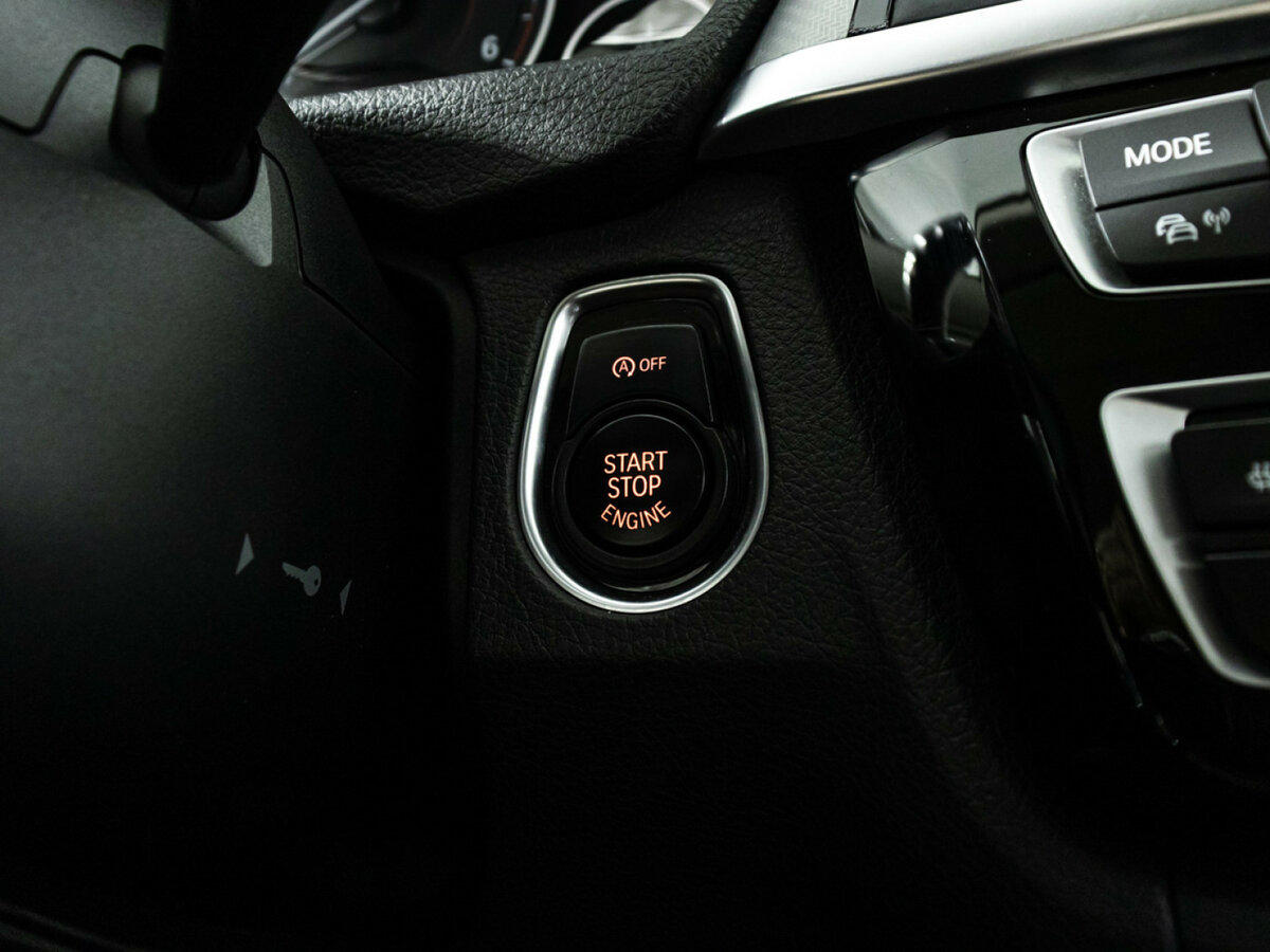 BMW 3 серии с пробегом — 2018 год. Фото: #16