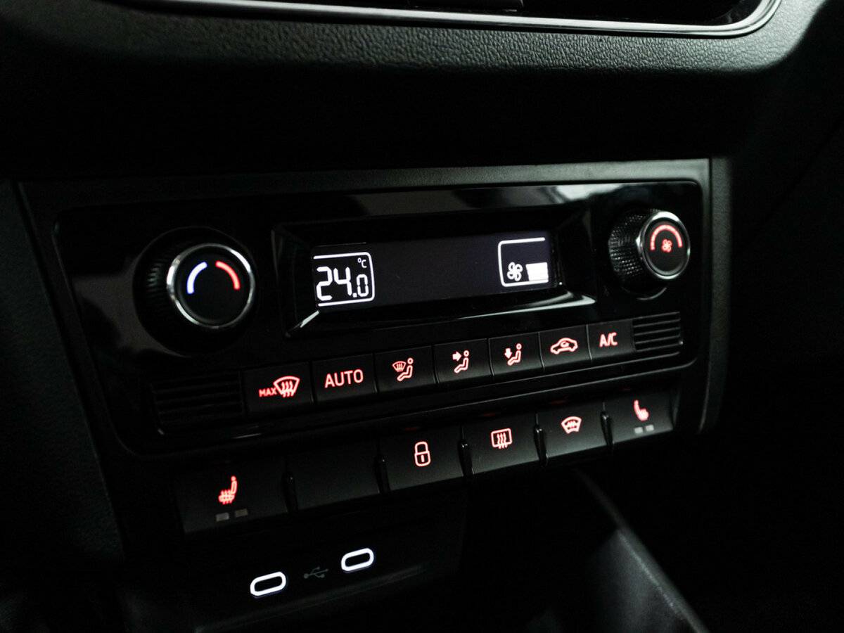 Volkswagen Polo с пробегом — 2021 год. Фото: #14