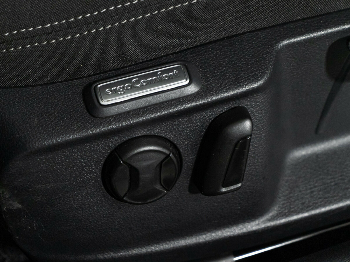 Volkswagen Passat с пробегом — 2017 год. Фото: #18