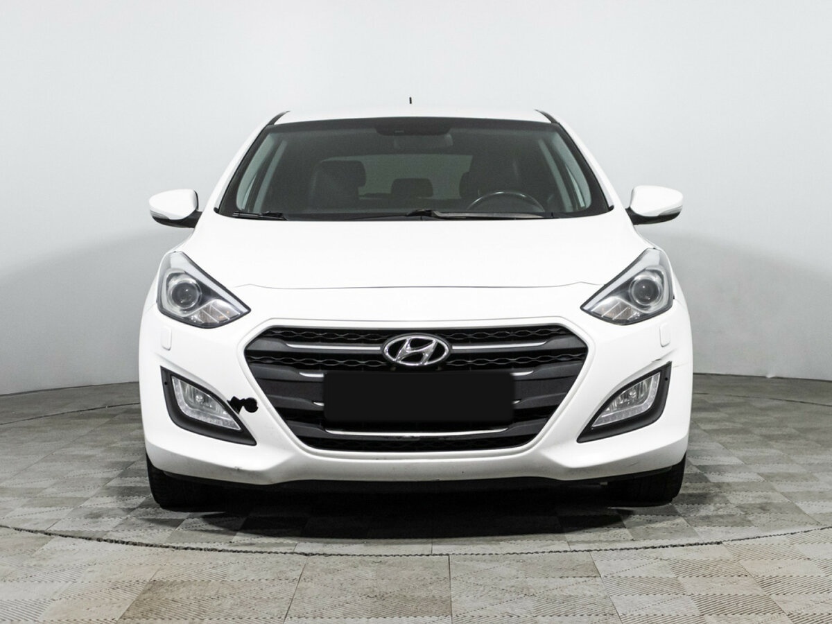 Hyundai i30 с пробегом — 2015 год. Фото: #1