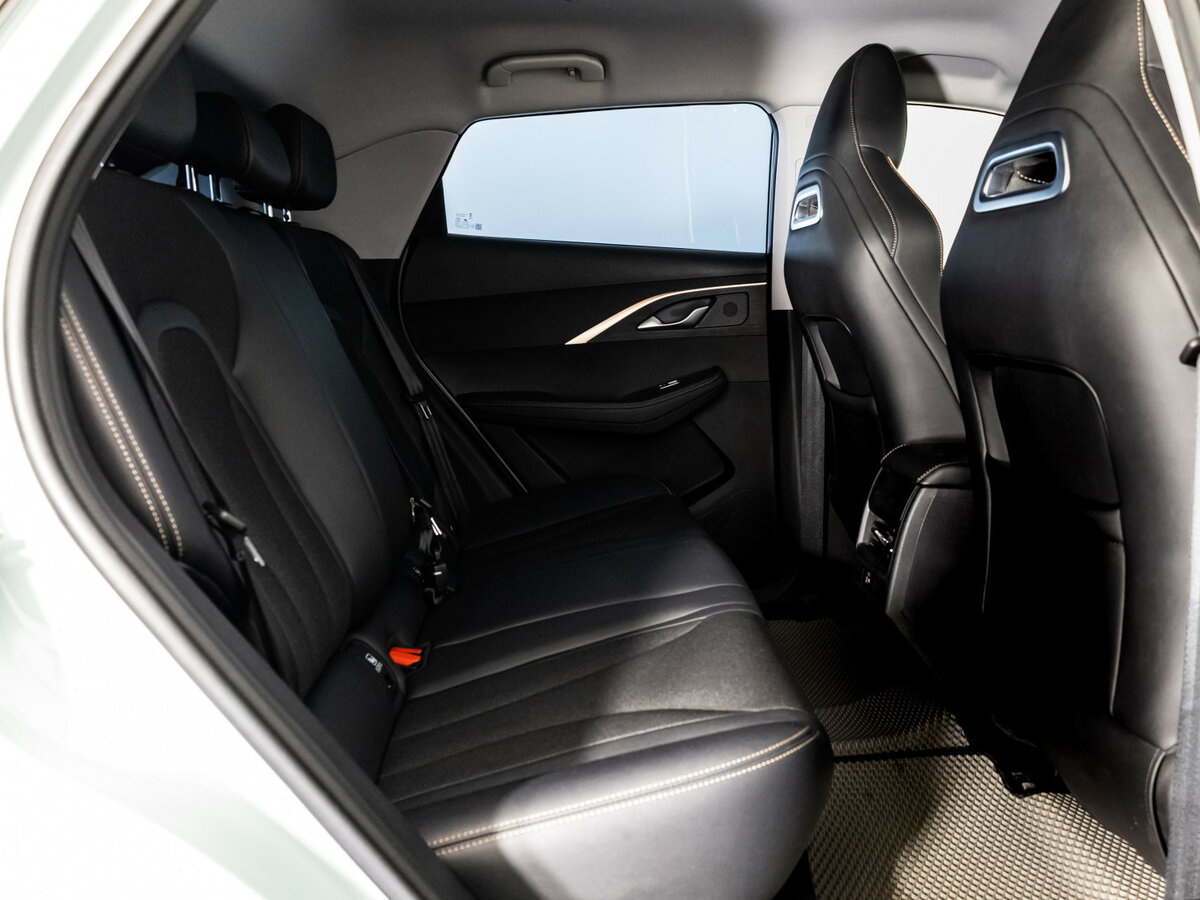 OMODA C5 с пробегом — 2024 год. Фото: #17