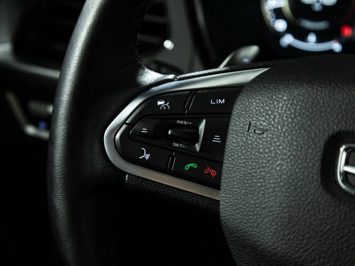 Geely Tugella с пробегом — 2023 год. Фото: #21