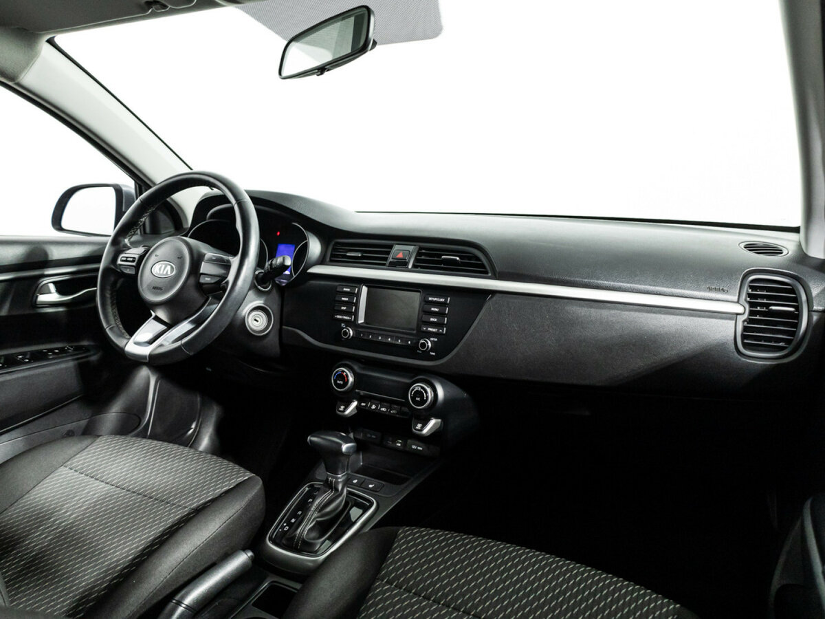 Kia Rio с пробегом — 2020 год. Фото: #8