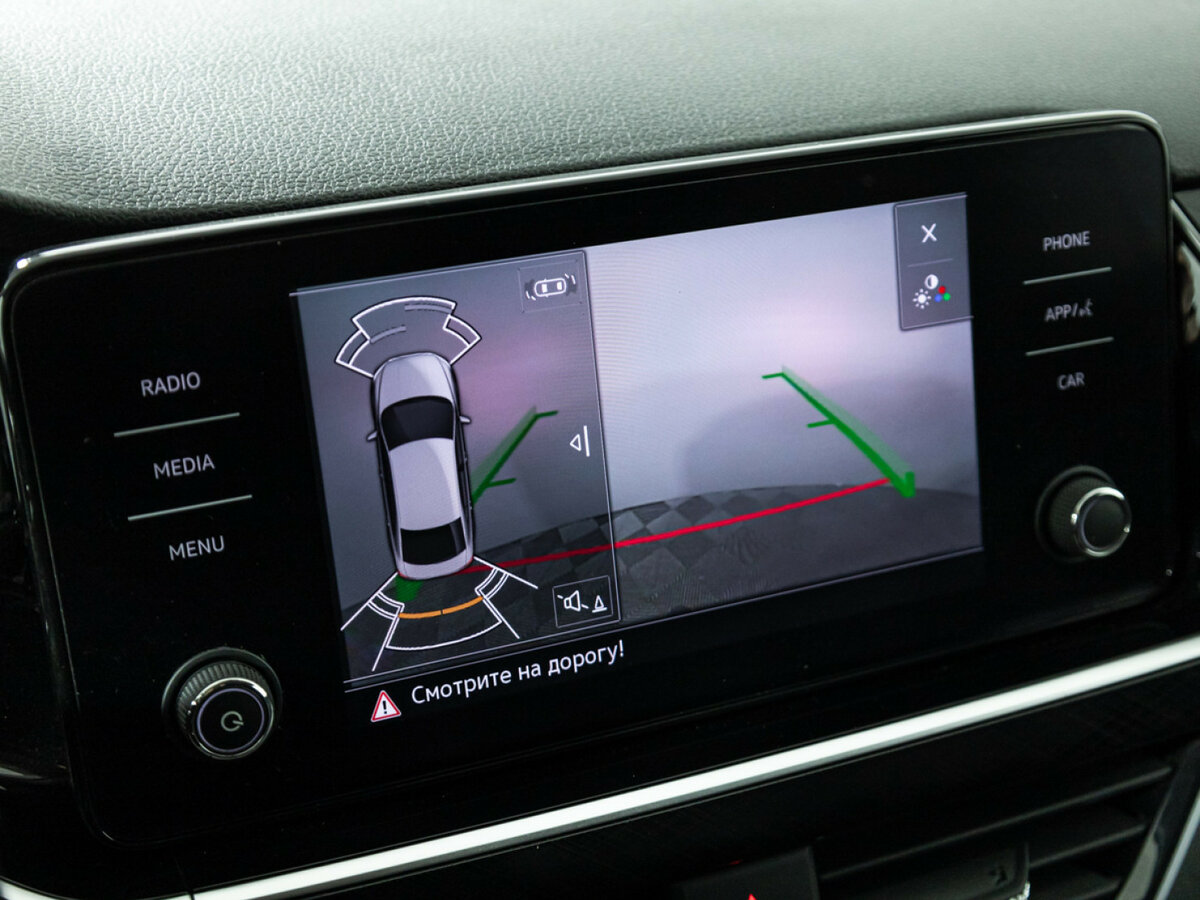 Volkswagen Polo с пробегом — 2022 год. Фото: #11