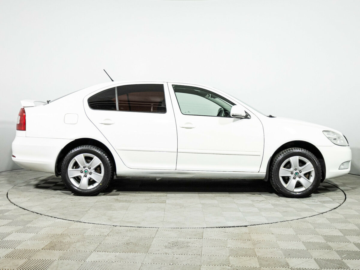 Skoda Octavia с пробегом — 2012 год. Фото: #3