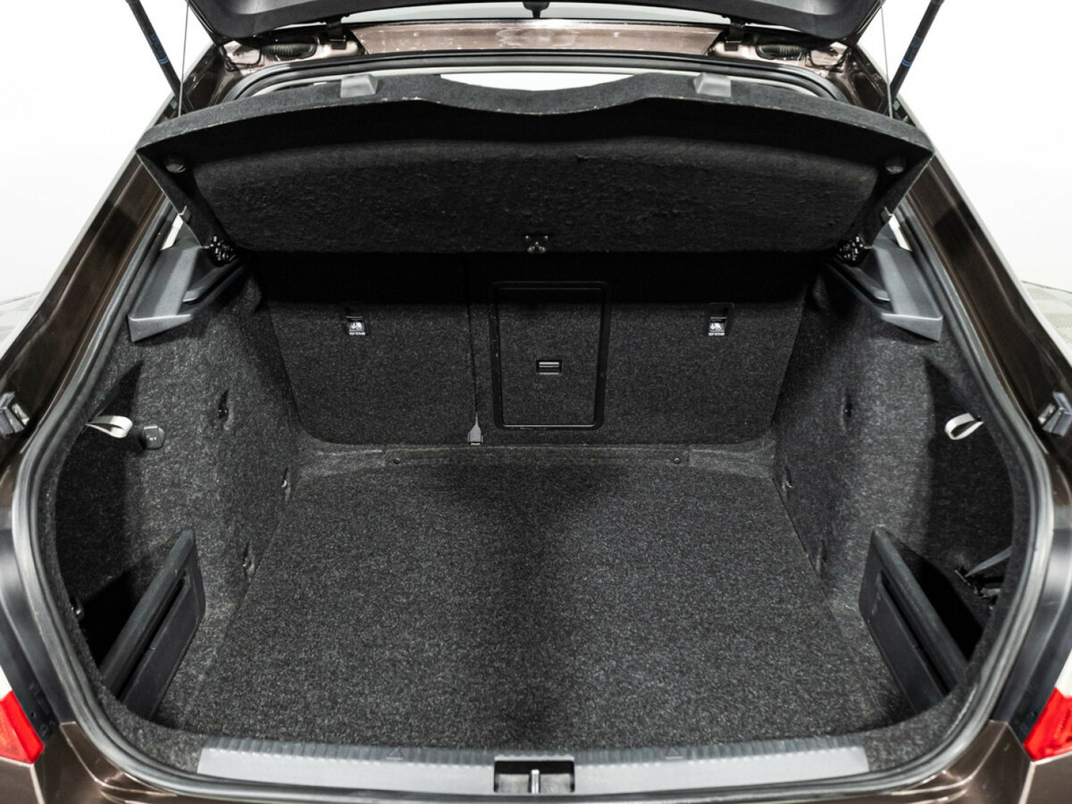 Skoda Octavia с пробегом — 2016 год. Фото: #17