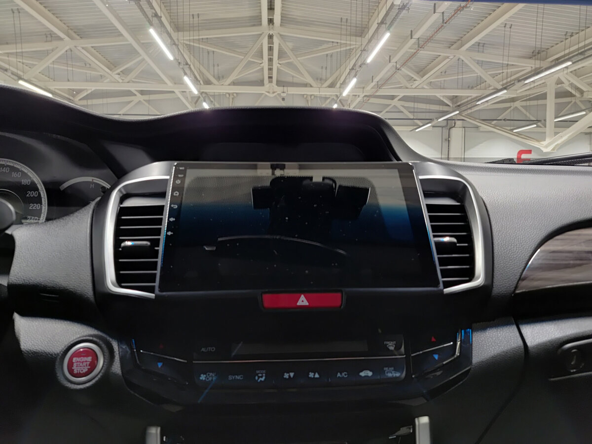 Honda Accord с пробегом — 2016 год. Фото: #14