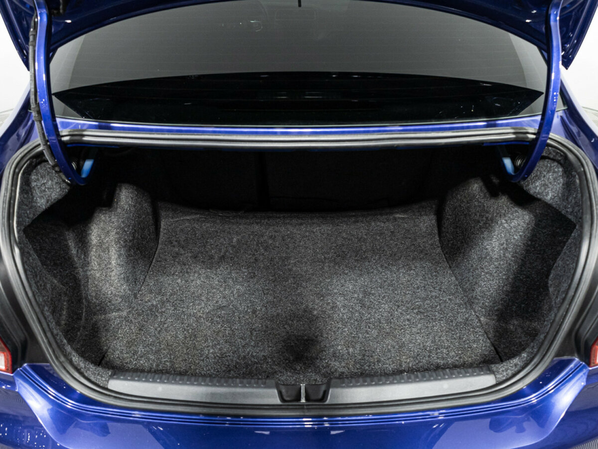 Volkswagen Polo с пробегом — 2020 год. Фото: #16