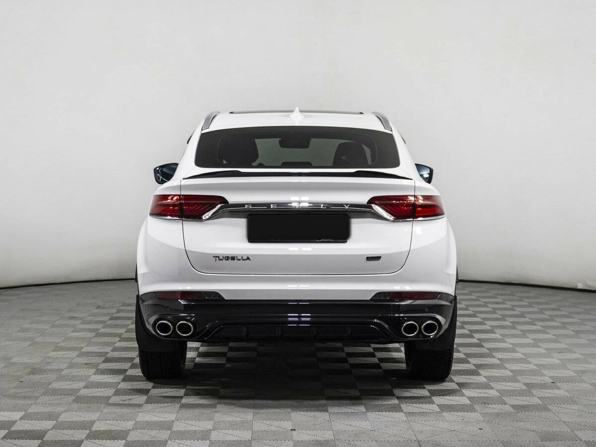 Geely Tugella с пробегом — 2023 год. Фото: #4