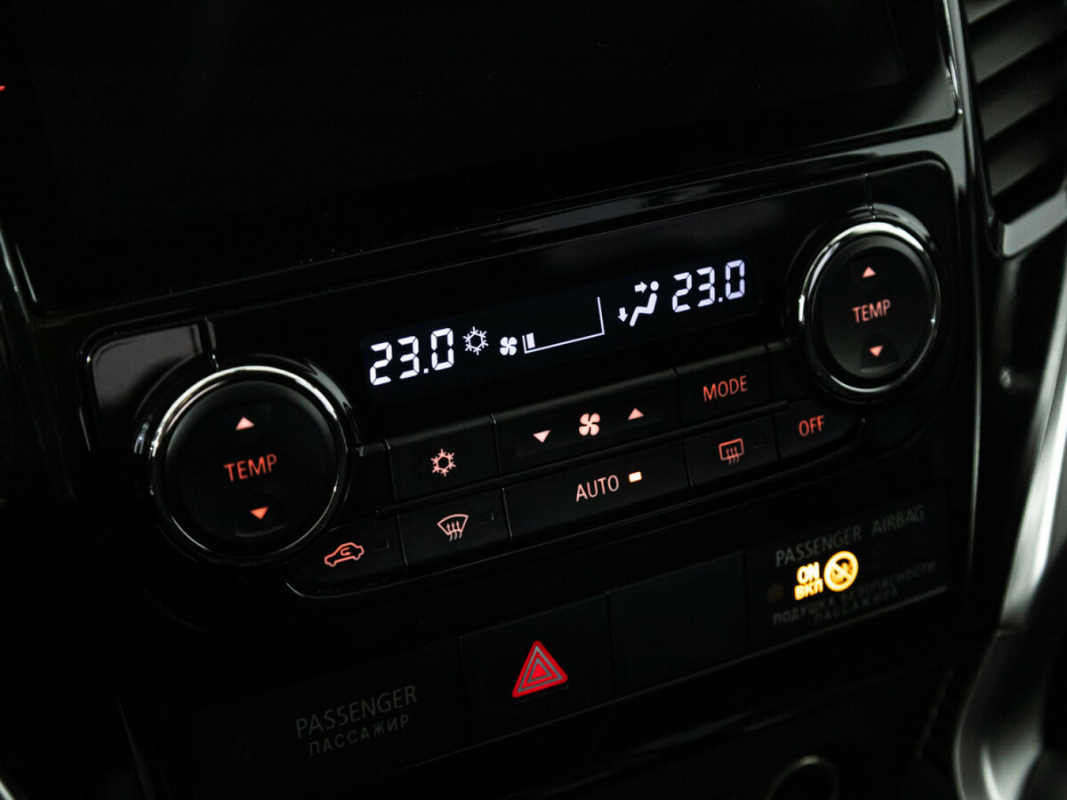 Mitsubishi Pajero Sport с пробегом — 2018 год. Фото: #13