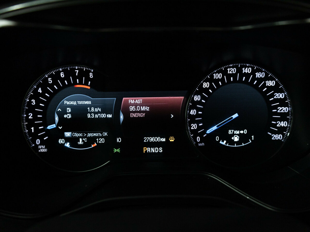 Ford Mondeo с пробегом — 2015 год. Фото: #11