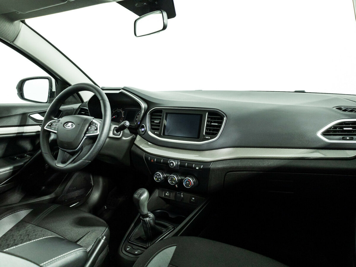 Lada (ВАЗ) Vesta с пробегом — 2023 год. Фото: #8