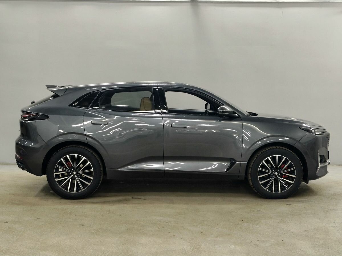 Changan UNI-K с пробегом — 2023 год. Фото: #3