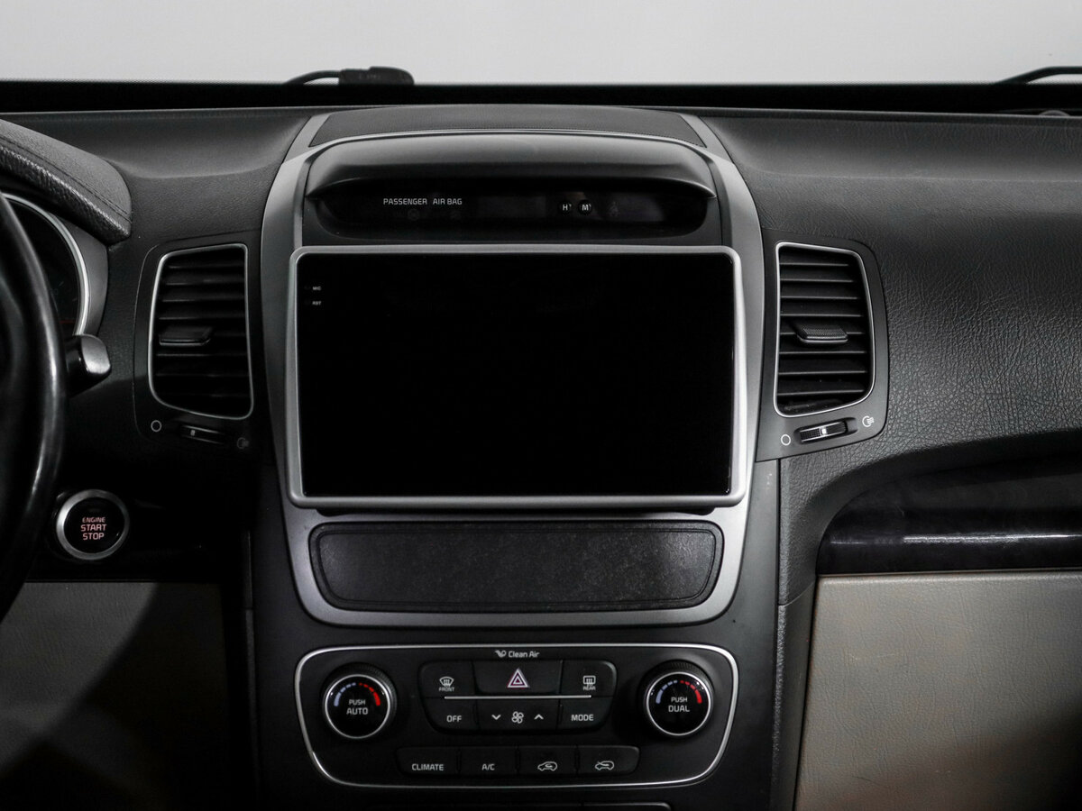 Kia Sorento с пробегом — 2013 год. Фото: #12