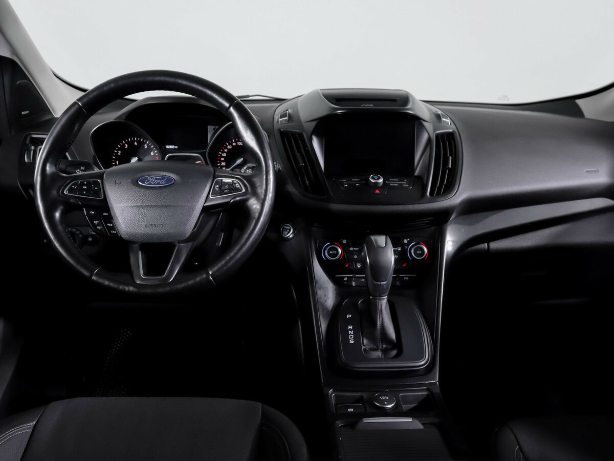 Ford Kuga с пробегом — 2017 год. Фото: #11