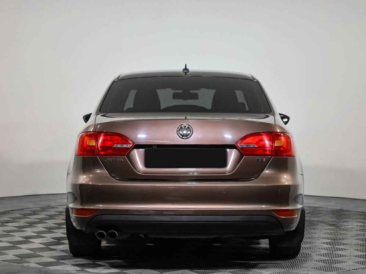 Volkswagen Jetta с пробегом — 2014 год. Фото: #4