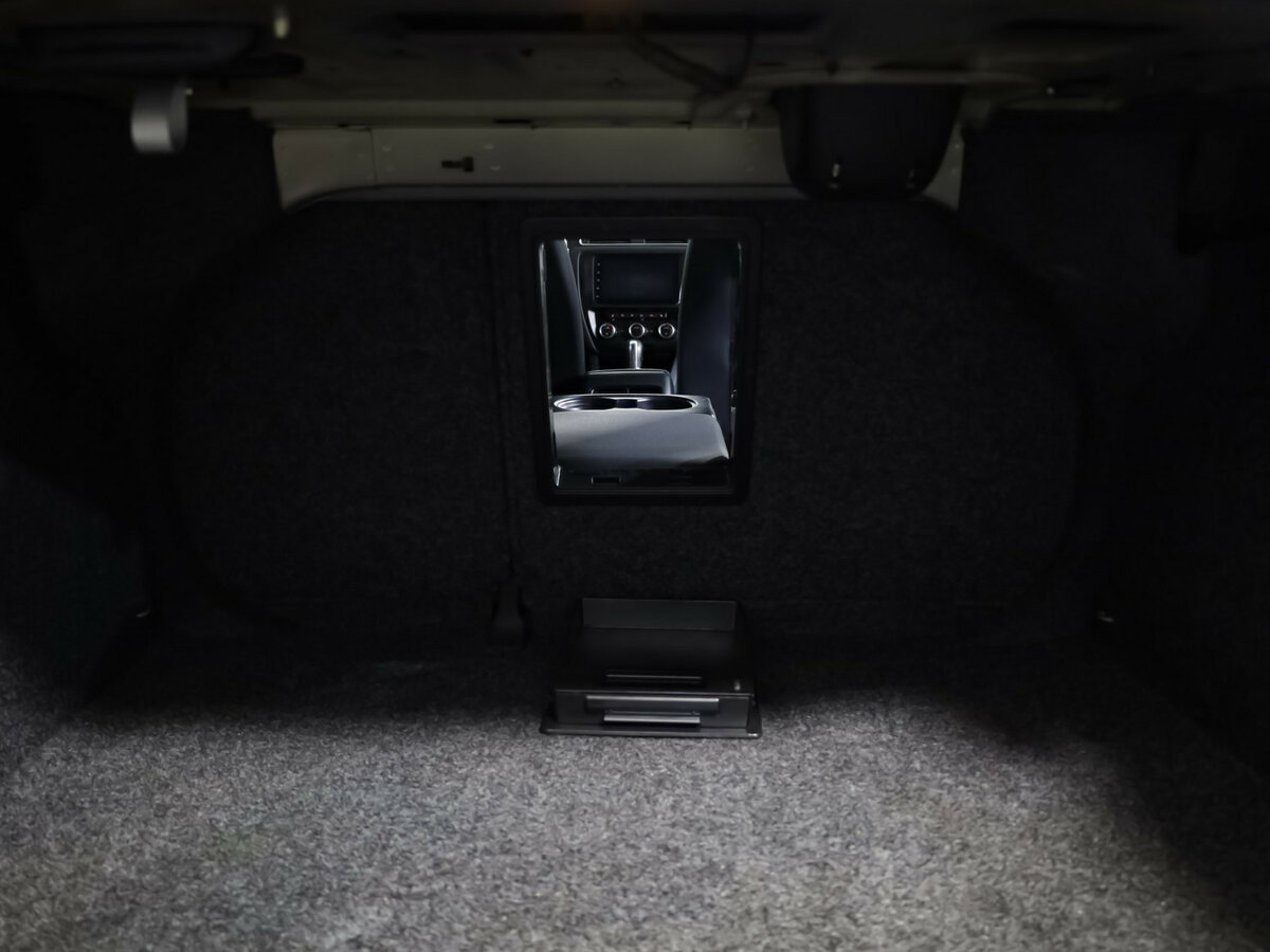 Volkswagen Jetta с пробегом — 2014 год. Фото: #20