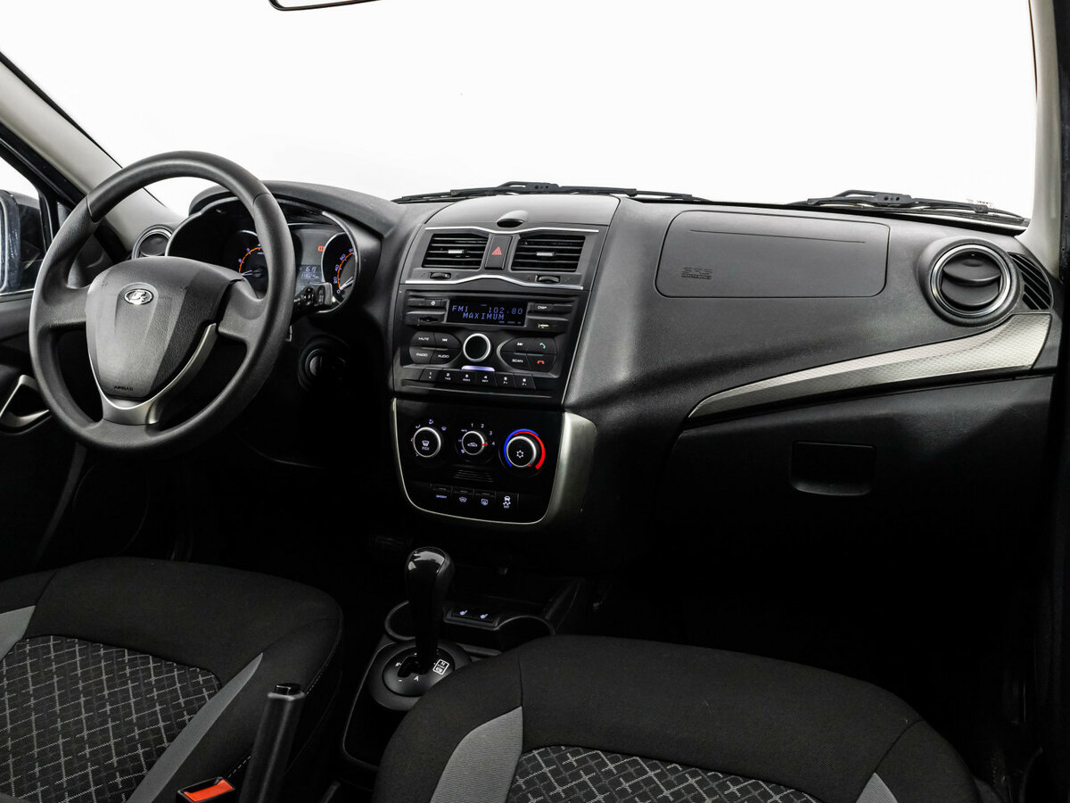 Lada (ВАЗ) Granta с пробегом — 2019 год. Фото: #6